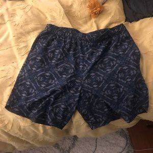 Rhone Guru Sz. M 7” inseam